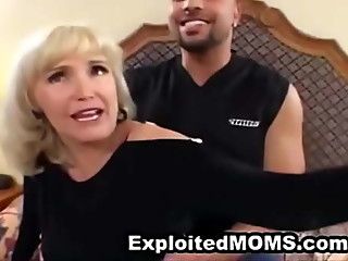 Lonely Housewife fucks a Black Cock in Milf Sex Video