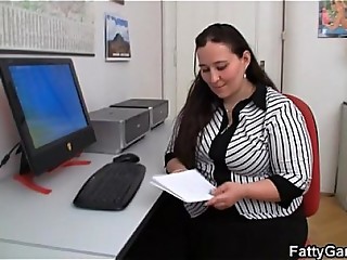 Plumper and client have sex in office