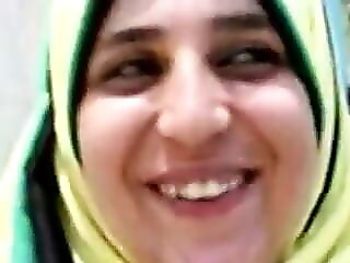 Arab, Outdoor, Mature, Hijab