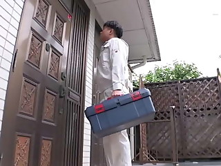 https://bit.ly/3qFK6ON　ね～っとりじ～っとり揉まれ続け欲情する敏感天然おっぱい娘！男の視線を釘付けにする「柔乳」「張り乳」「爆乳」とにかく巨乳づくし！油断だらけの背後から…徹底的に揉み続ける！【パート1】